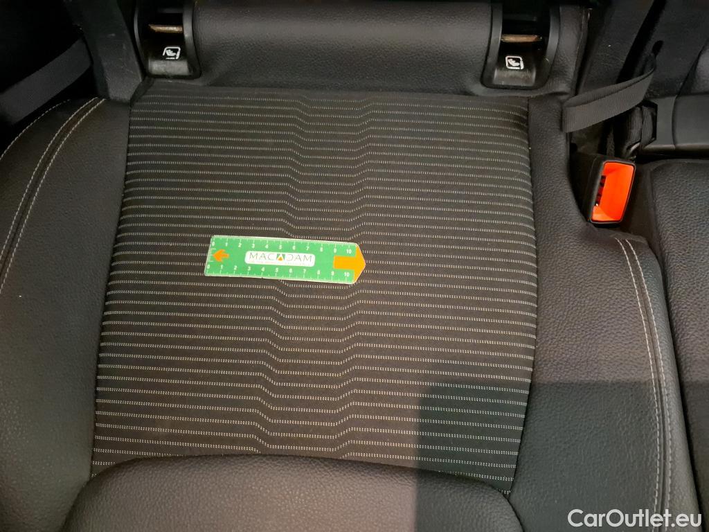  Mercedes  GLB MERCEDES-BENZ  / 2019 / 5P / SUV  200 d Business Line #56