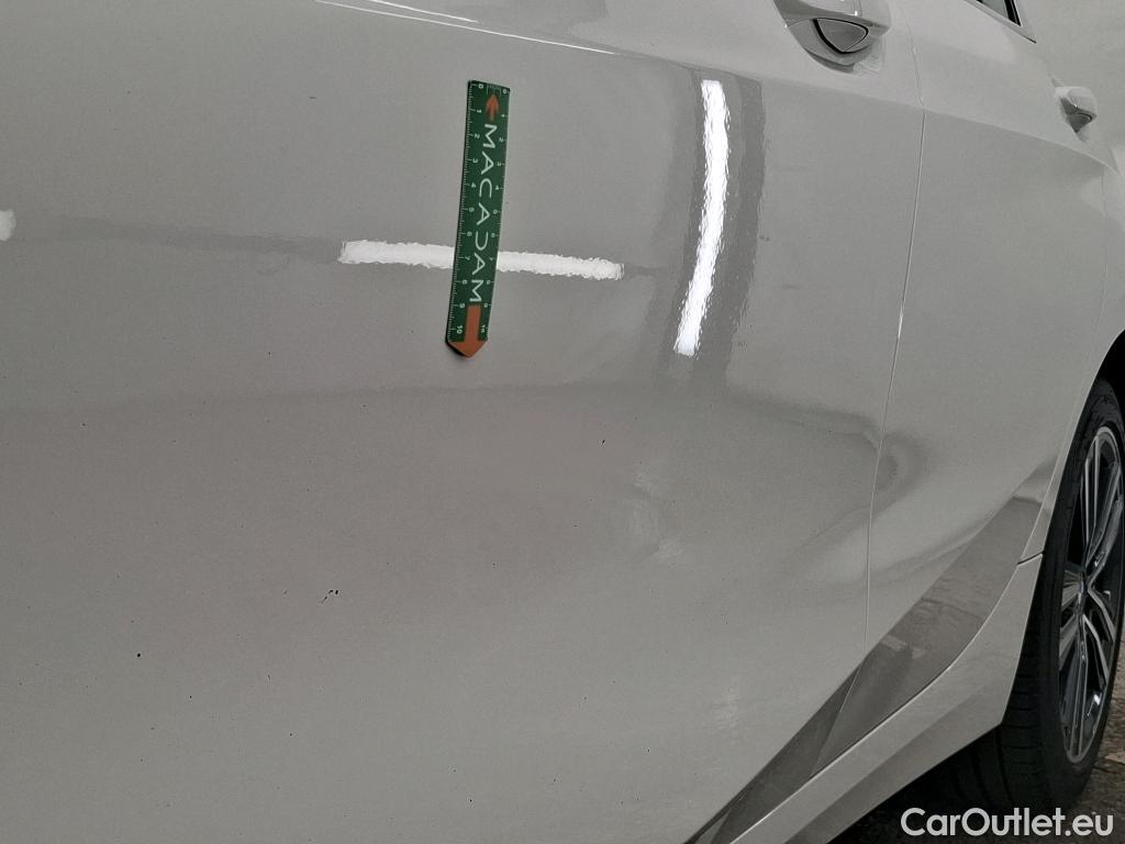  Bmw  Serie 1 BMW Série 1 2019 5P Berline 118i Business Design #6