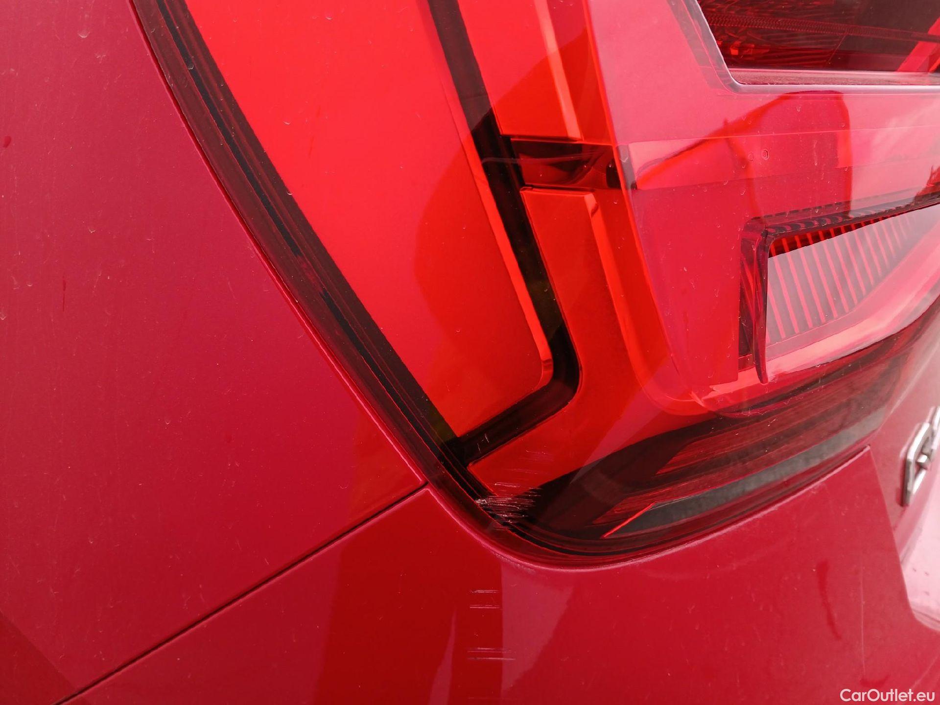  Audi  Q2 AUDI  / 2016 / 5P / todoterreno Design 30 TDI 85kW (116CV) S tronic #31