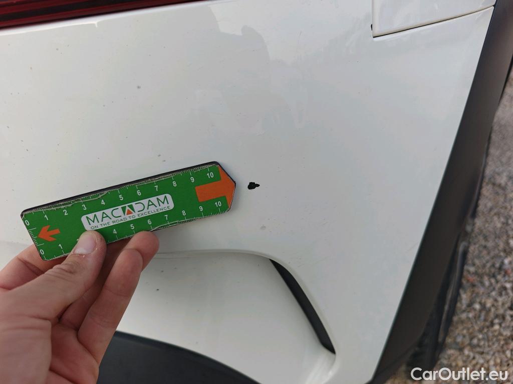  Citroen  C4 Cactus CITROEN  / 2018 / 5P / berlina con portón BlueHDi 100 S&S Feel #27