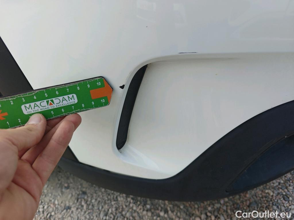  Citroen  C4 Cactus CITROEN  / 2018 / 5P / berlina con portón BlueHDi 100 S&S Feel #17