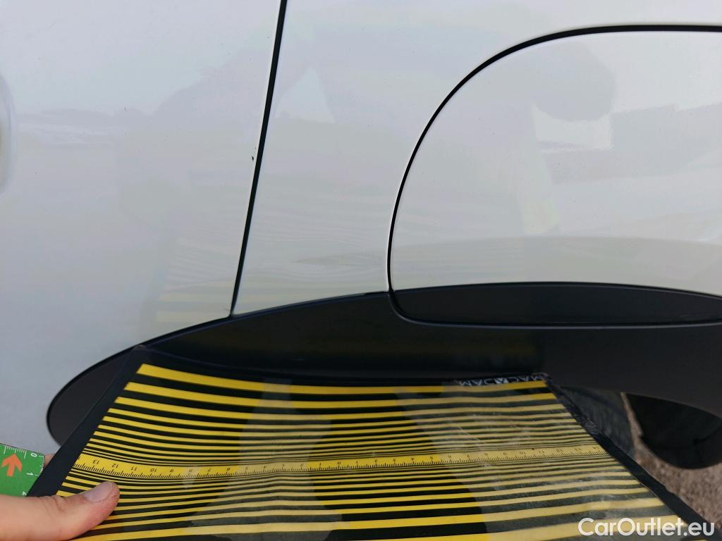  Citroen  C4 Cactus CITROEN  / 2018 / 5P / berlina con portón BlueHDi 100 S&S Feel #8