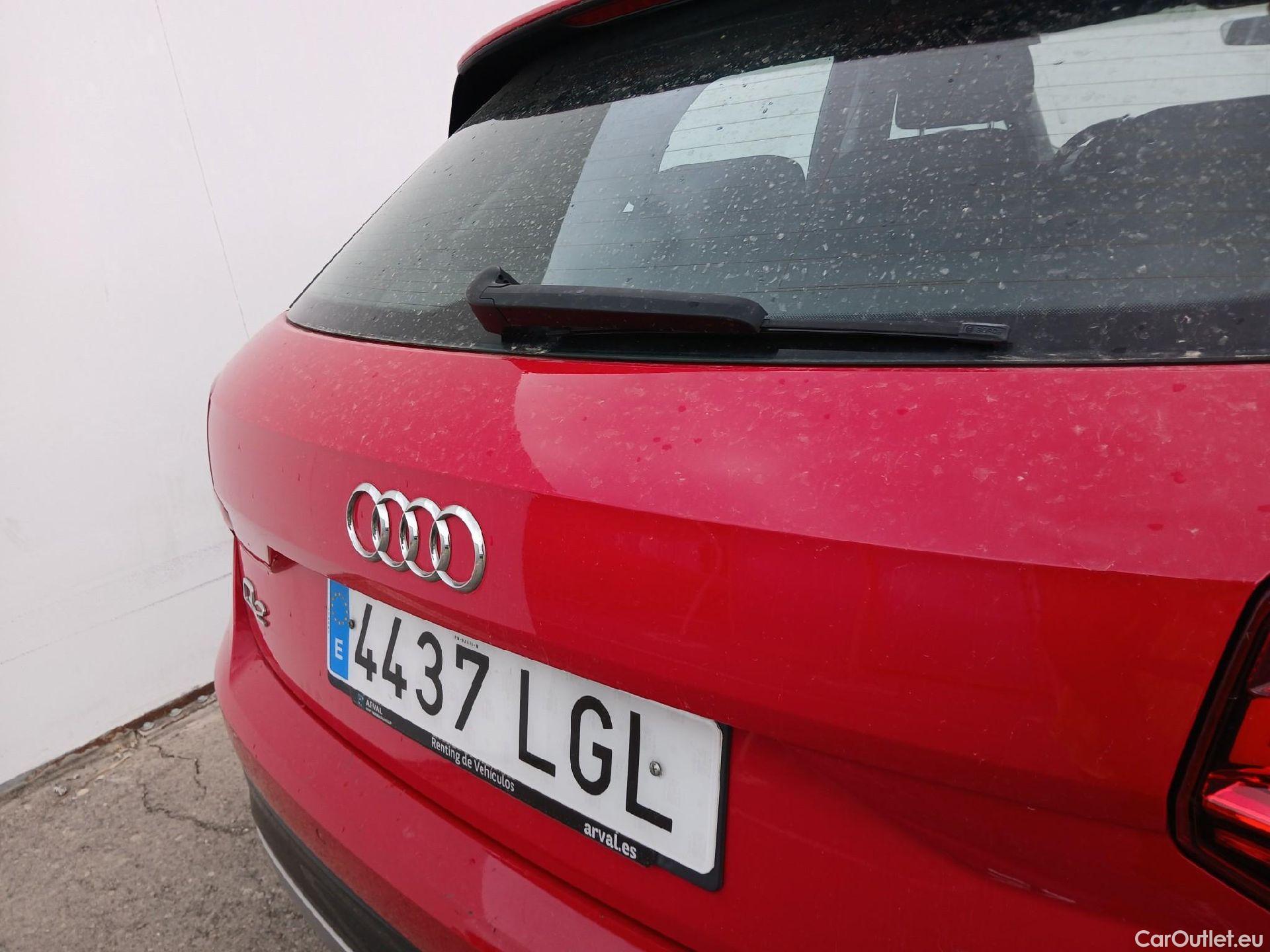  Audi  Q2 AUDI  / 2016 / 5P / todoterreno Design 30 TDI 85kW (116CV) S tronic #34