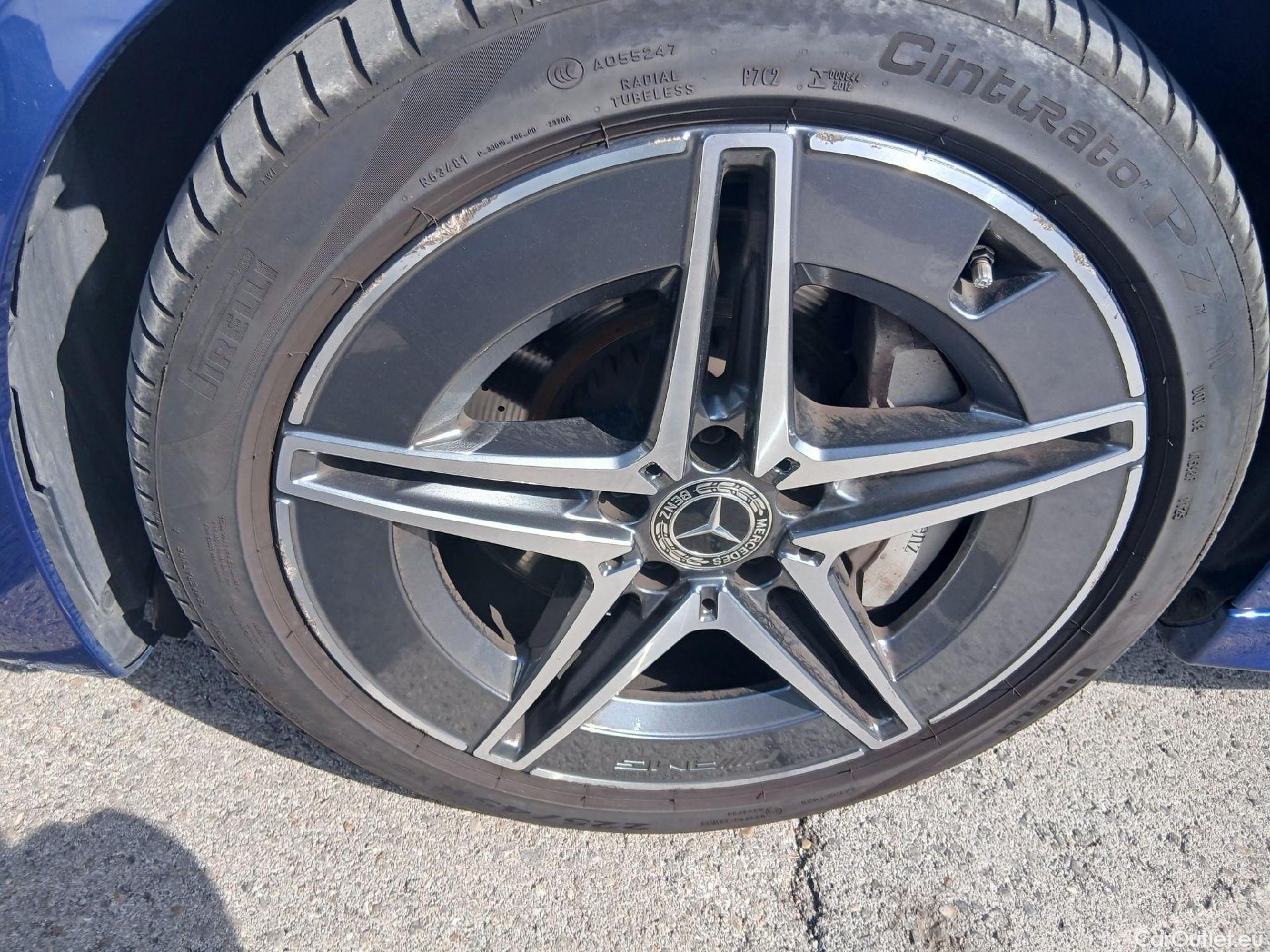  Mercedes  C-Klasse MERCEDES-BENZ Clase C / 2021 / 4P / sedán C 220 d #12