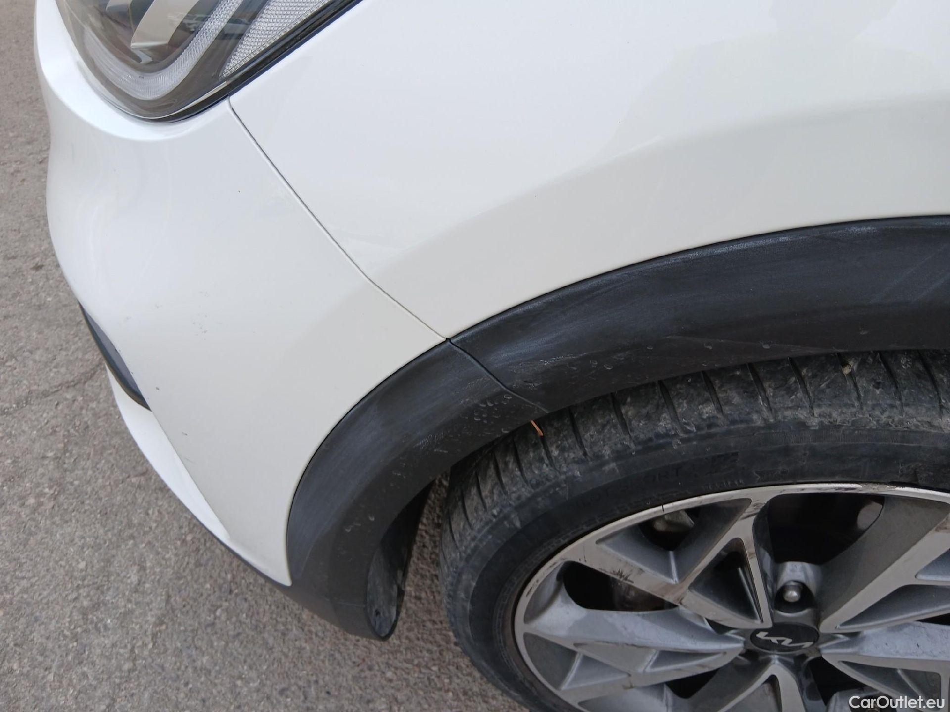  KIA  Niro KIA  / 2019 / 5P / crossover 1.6 GDi HEV 104kW (141CV) Emotion (AC) #5