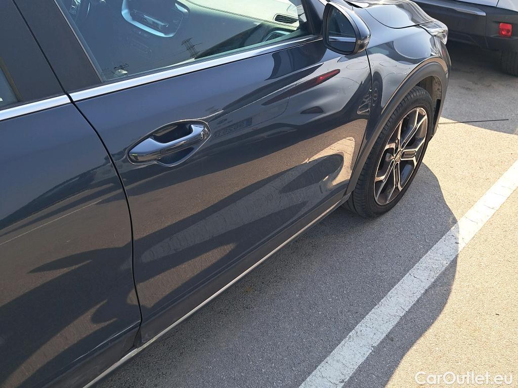  KIA  XCeed KIA  / 2019 / 5P / todoterreno 1.6 GDi PHEV 104kW (141CV) eTech #29