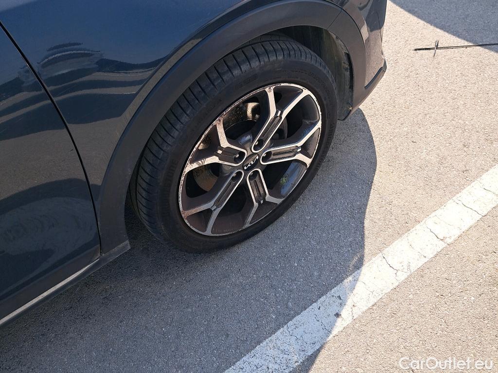  KIA  XCeed KIA  / 2019 / 5P / todoterreno 1.6 GDi PHEV 104kW (141CV) eTech #3