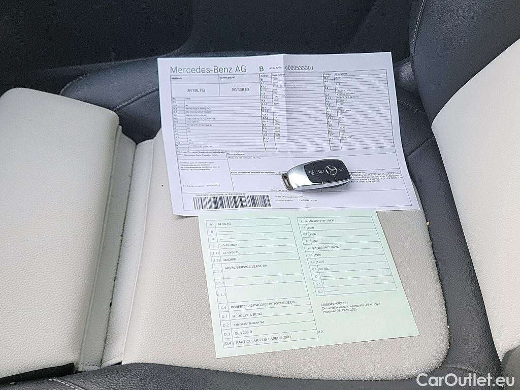 Mercedes  GLB MERCEDES-BENZ  / 2019 / 5P / todoterreno 2.0  200 D DCT 110KW (150CV) #2
