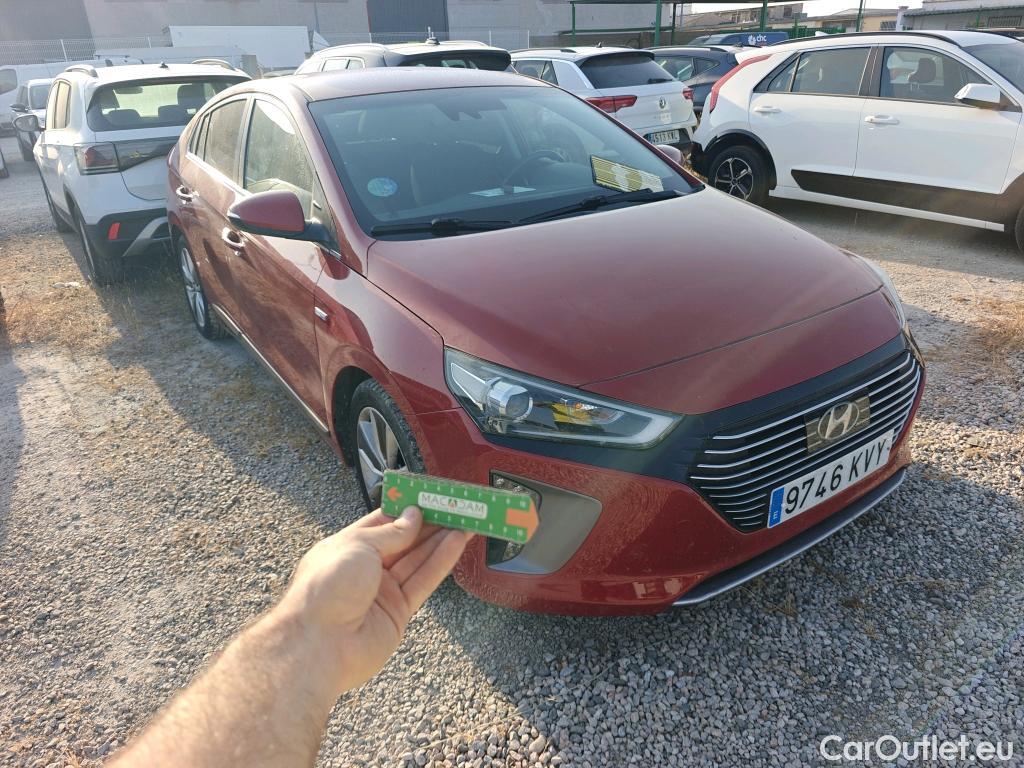  Hyundai   Ioniq HYUNDAI / 2016 / 5P / berlina con portón 1.6 GDI HEV Tecno DCT  #45