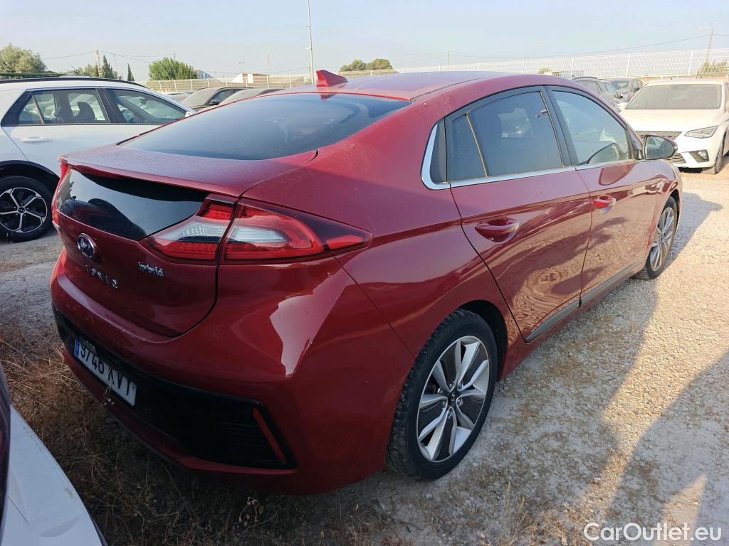  Hyundai   Ioniq HYUNDAI / 2016 / 5P / berlina con portón 1.6 GDI HEV Tecno DCT  #20