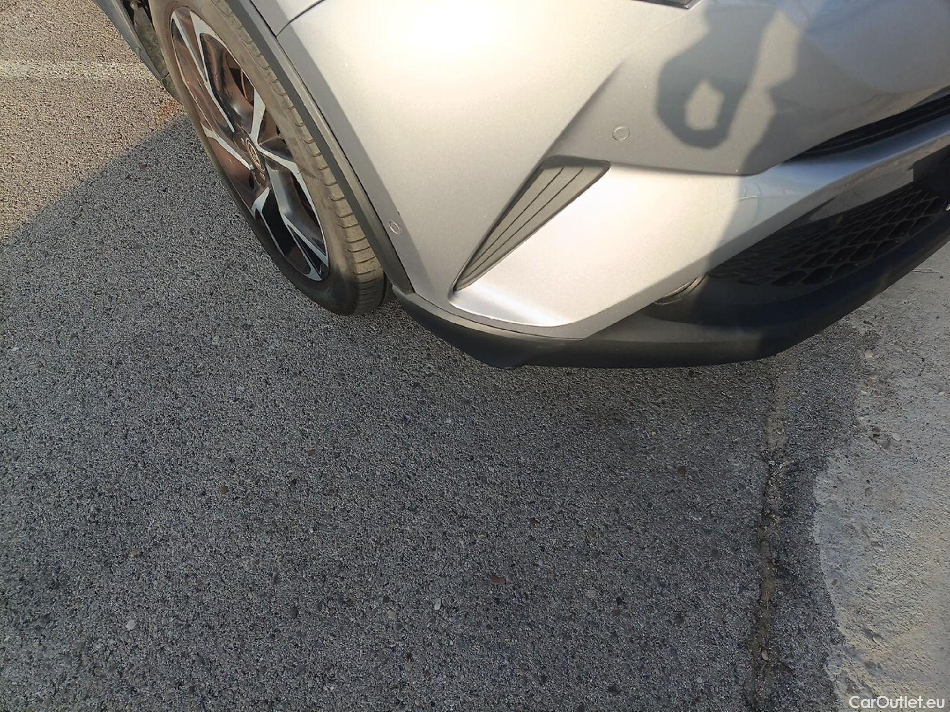  Toyota  C-HR TOYOTA  / 2016 / 5P / todoterreno 1.8 125H Advance (CX) #8