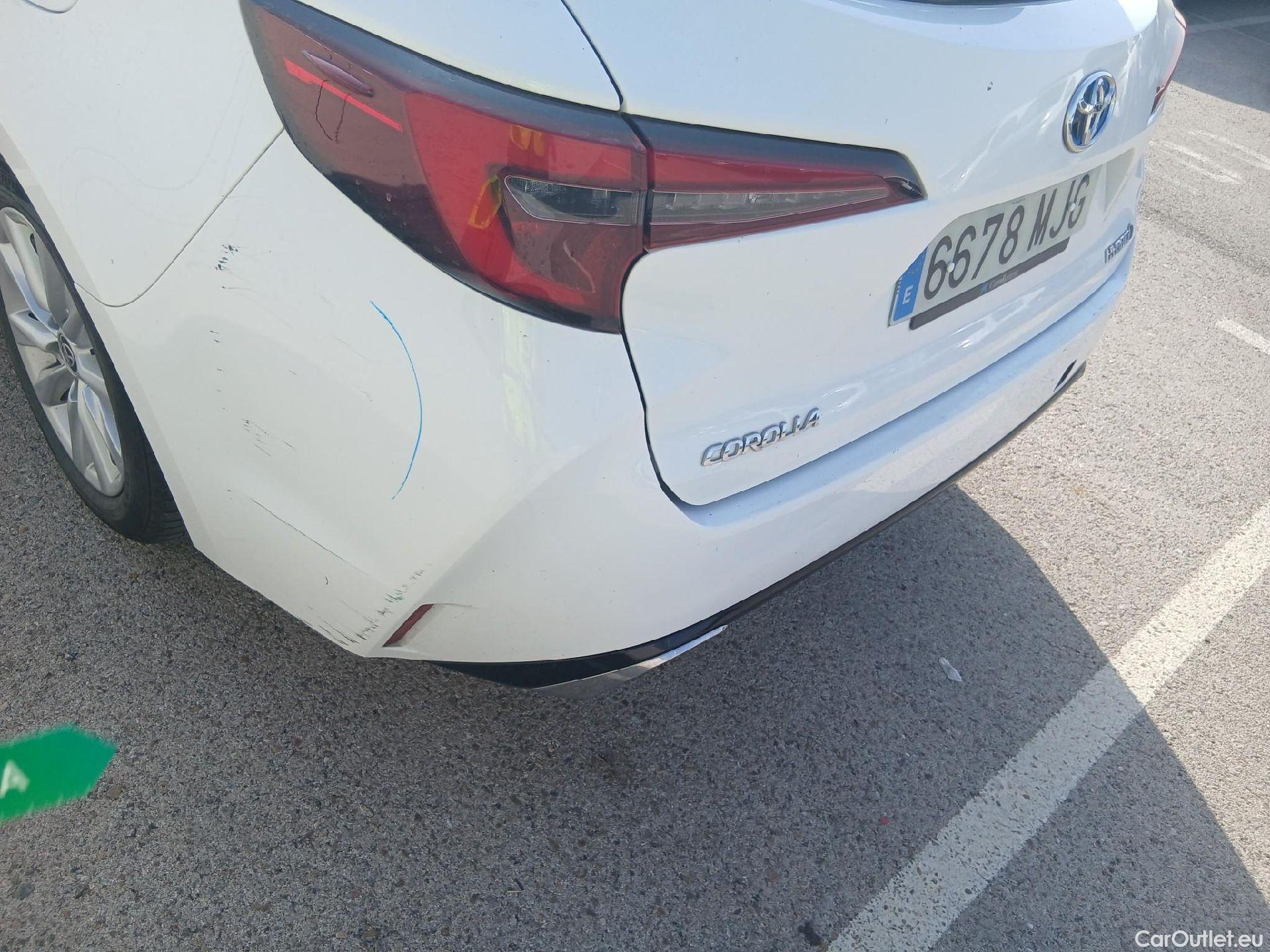  Toyota  Corolla TOYOTA  / 2019 / 5P / familiar 140H Active Plus Touring Sport #20