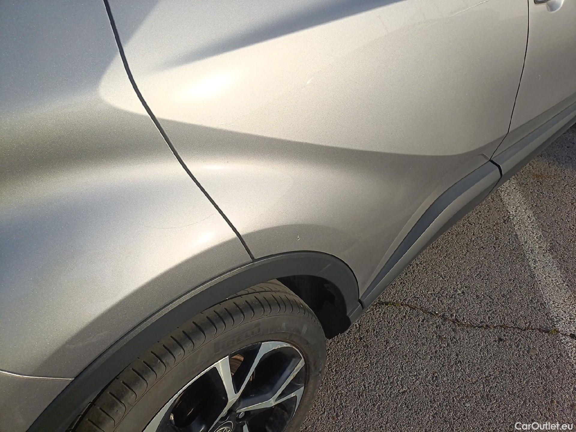  Toyota  C-HR TOYOTA  / 2016 / 5P / todoterreno 1.8 125H Advance (CX) #25