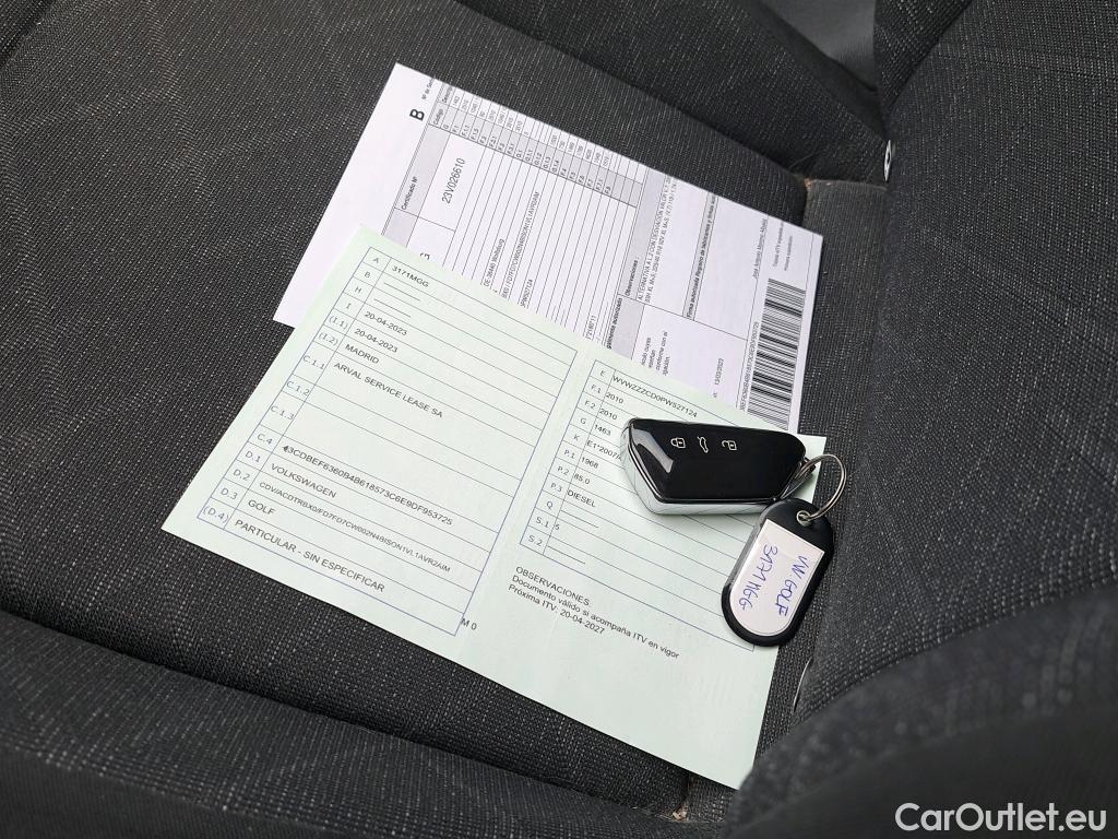  Volkswagen  Golf  VOLKSWAGEN / 2020 / 5P / familiar 2.0 TDI 85kW (115CV) DSG Variant #2