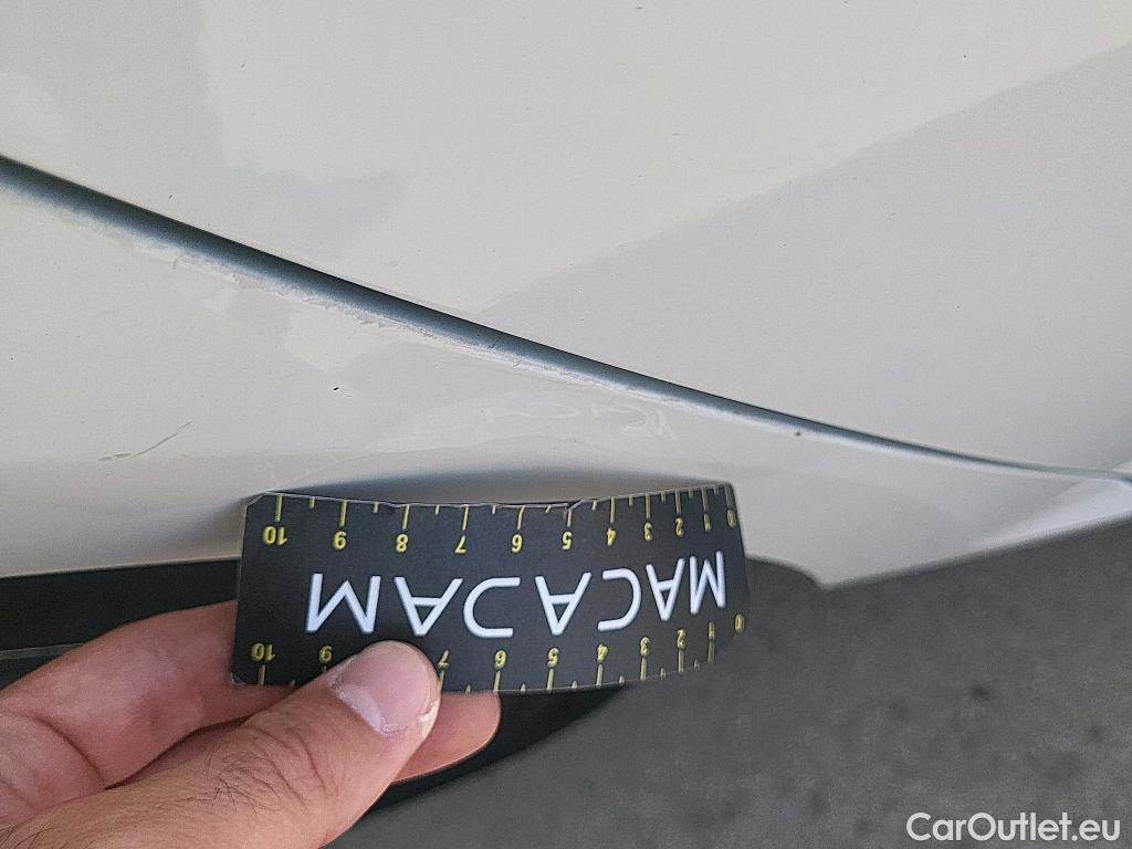  Volkswagen  Golf  VOLKSWAGEN / 2016 / 5P / berlina con portón ePower 110 kW (136CV) (AC) #22