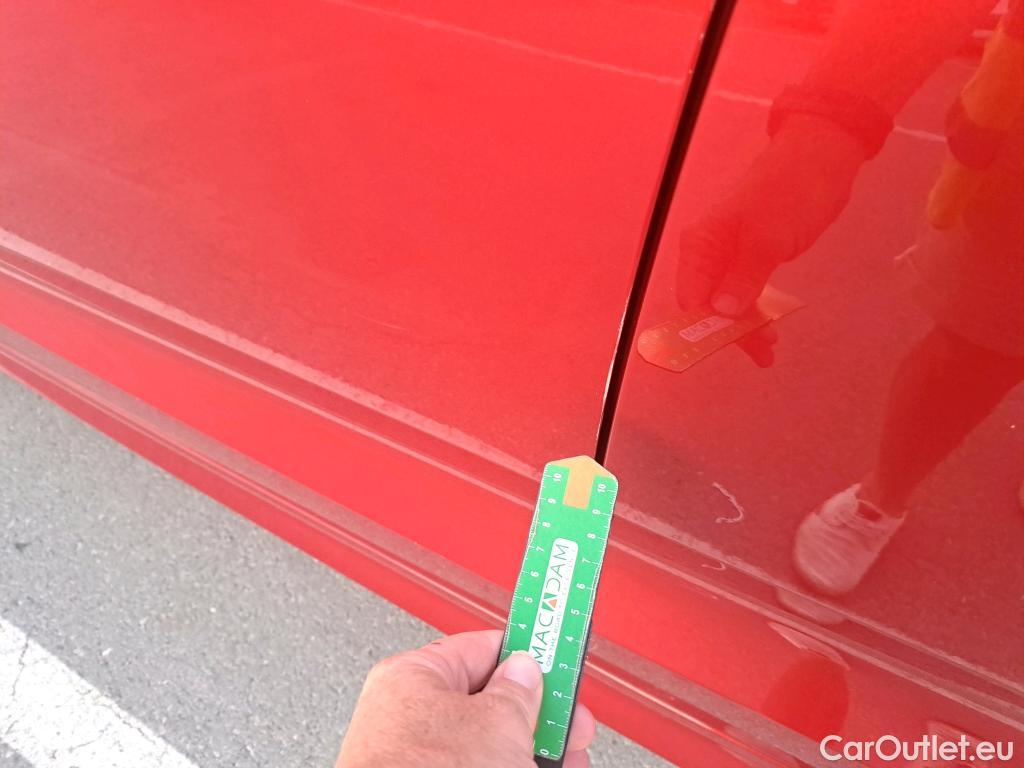  Volvo  XC60 VOLVO  / 2017 / 5P / todoterreno 2.0 B4 D Momentum Pro Auto #23
