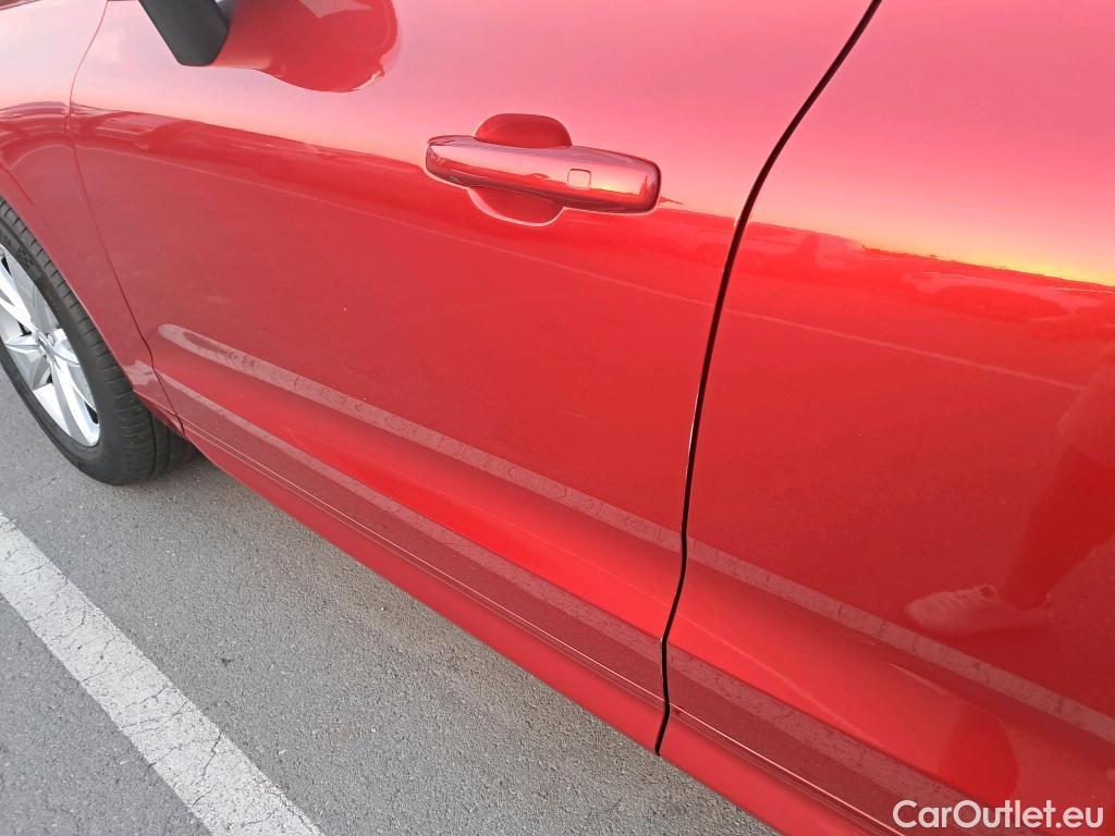  Volvo  XC60 VOLVO  / 2017 / 5P / todoterreno 2.0 B4 D Momentum Pro Auto #22