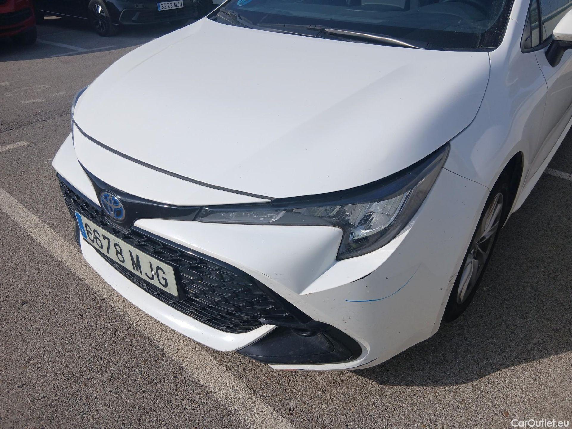  Toyota  Corolla TOYOTA  / 2019 / 5P / familiar 140H Active Plus Touring Sport #4