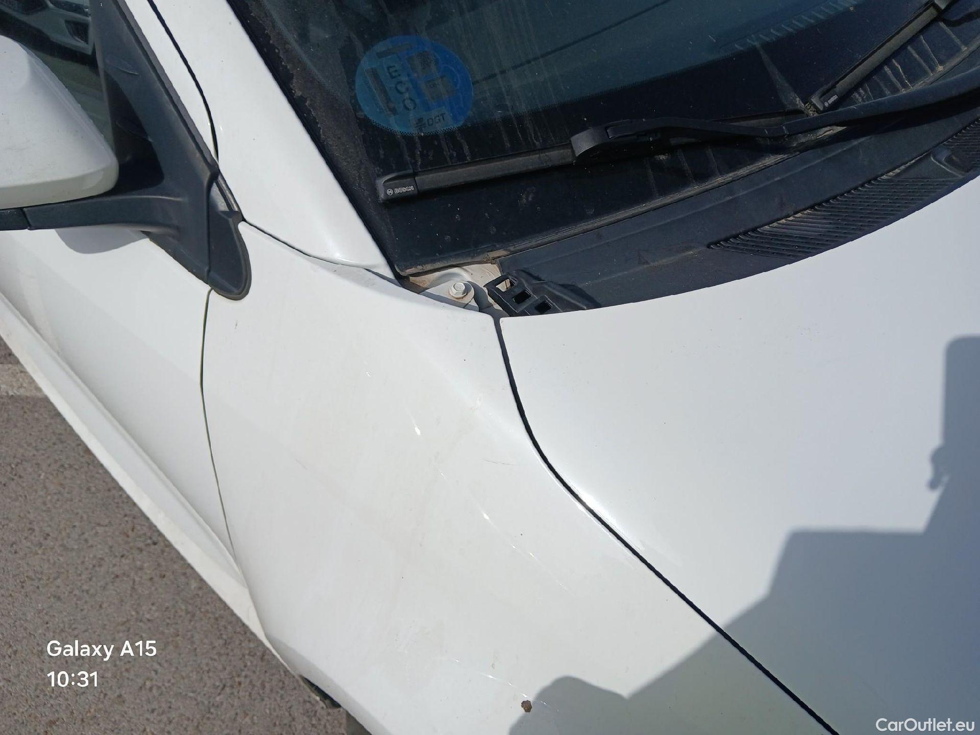  Toyota  Yaris TOYOTA  1.5 120H Business Plus #30