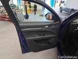  Alfa Romeo   STELVIO ALFA ROMEO / 2017 / 5P / SUV 2.2 TURBO DIESEL 160CV BUSINESS AT8 RWD #108