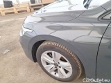  Volkswagen  Golf  VOLKSWAGEN / 2019 / 5P / BERLINA 1.0 ETSI 81KW EVO LIFE DSG #79