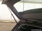  Volkswagen  Golf  VOLKSWAGEN / 2019 / 5P / BERLINA 1.0 ETSI 81KW EVO LIFE DSG #95