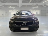  Volvo  XC 40 VOLVO XC40 / 2017 / 5P / SUV T2 AUTOMATICO MOMENTUM PRO #6