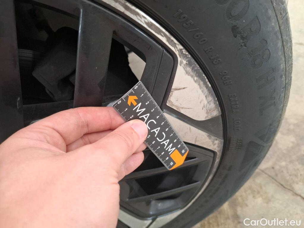  Citroen  C4  Berline Feel Pack 1.2 PureTech 130CV BVM6 E6d #13