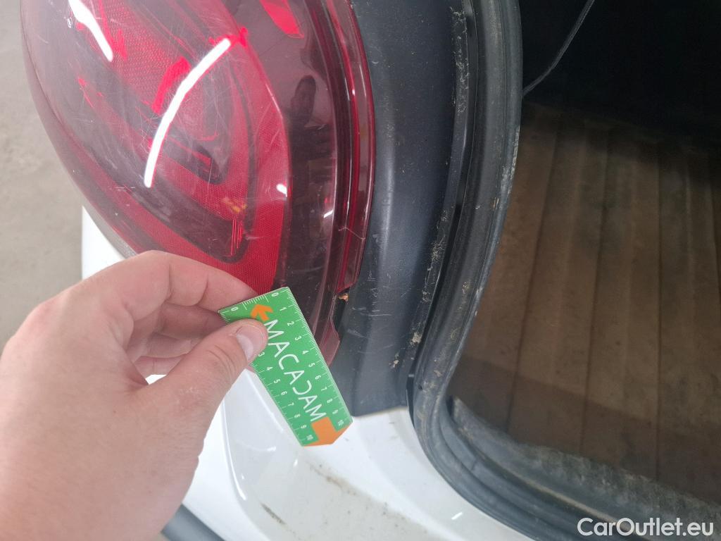  Citroen  C3  Société Feel 1.5 BlueHDI 100CV BVM6 E6d #4