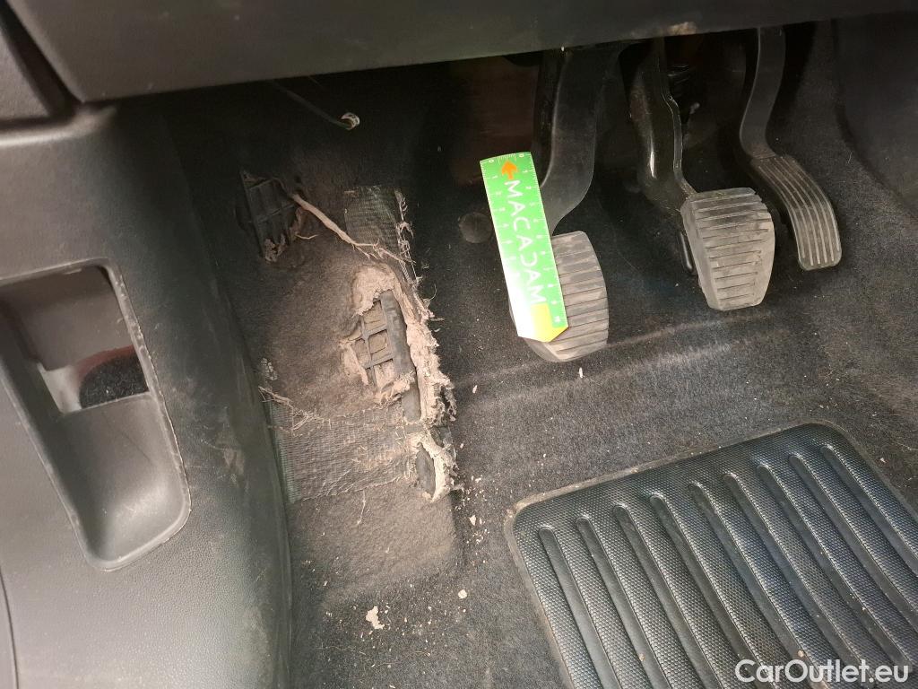  Citroen  C3  Société Feel 1.2 PureTech 80CV BVM5 6E #1
