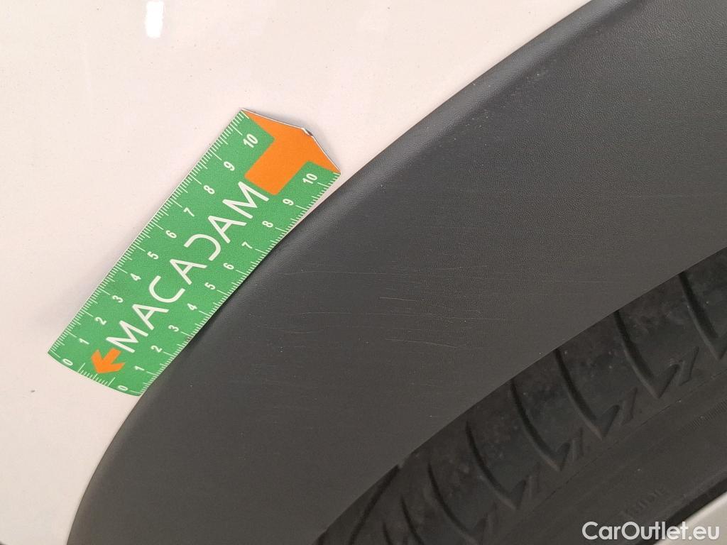  Citroen  C3  Société Feel 1.2 PureTech 80CV BVM5 6E #70
