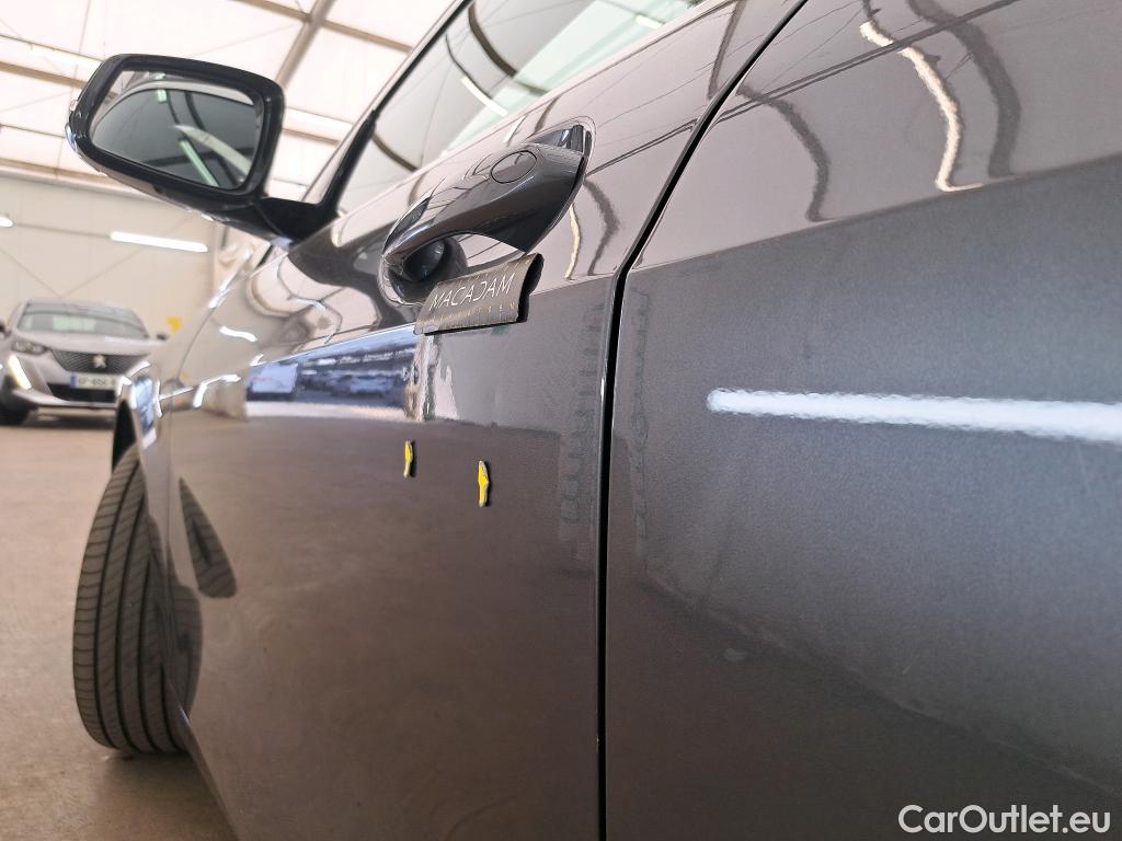  Bmw  Serie 1 Série 1 Berline 118 i Lounge 1.5 140CV BVA7 E6dT #31