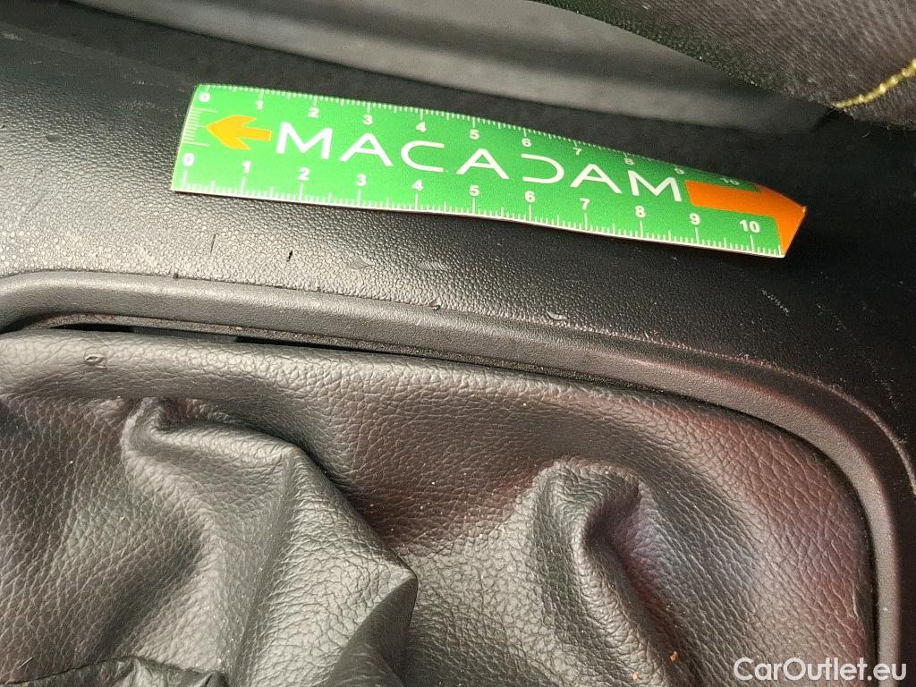  Citroen  C3  Société Feel 1.2 PureTech 80CV BVM5 6E #38