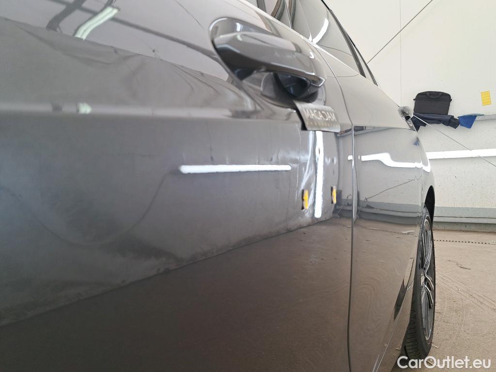  Bmw  Serie 1 Série 1 Berline 118 i Lounge 1.5 140CV BVA7 E6dT #28
