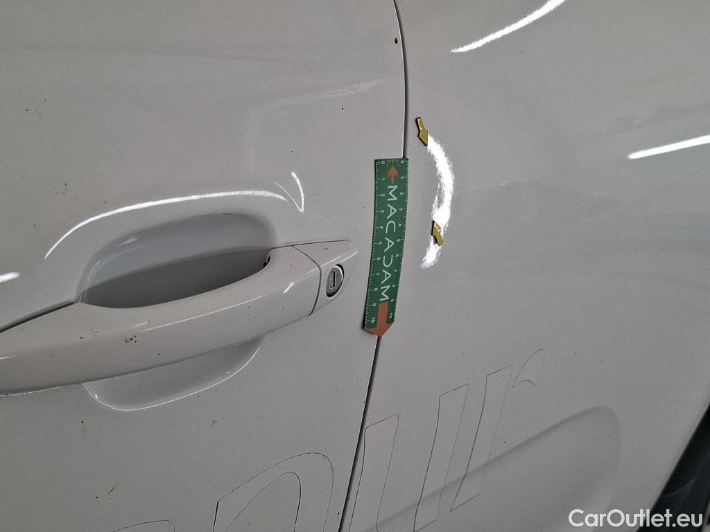  Citroen  C3  Société Feel 1.5 BlueHDI 100CV BVM6 E6d #19