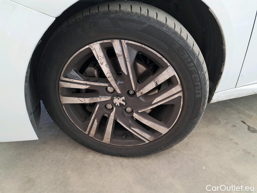  Peugeot  208  Allure Business 1.2 PureTech 100CV BVM6 E6d #38