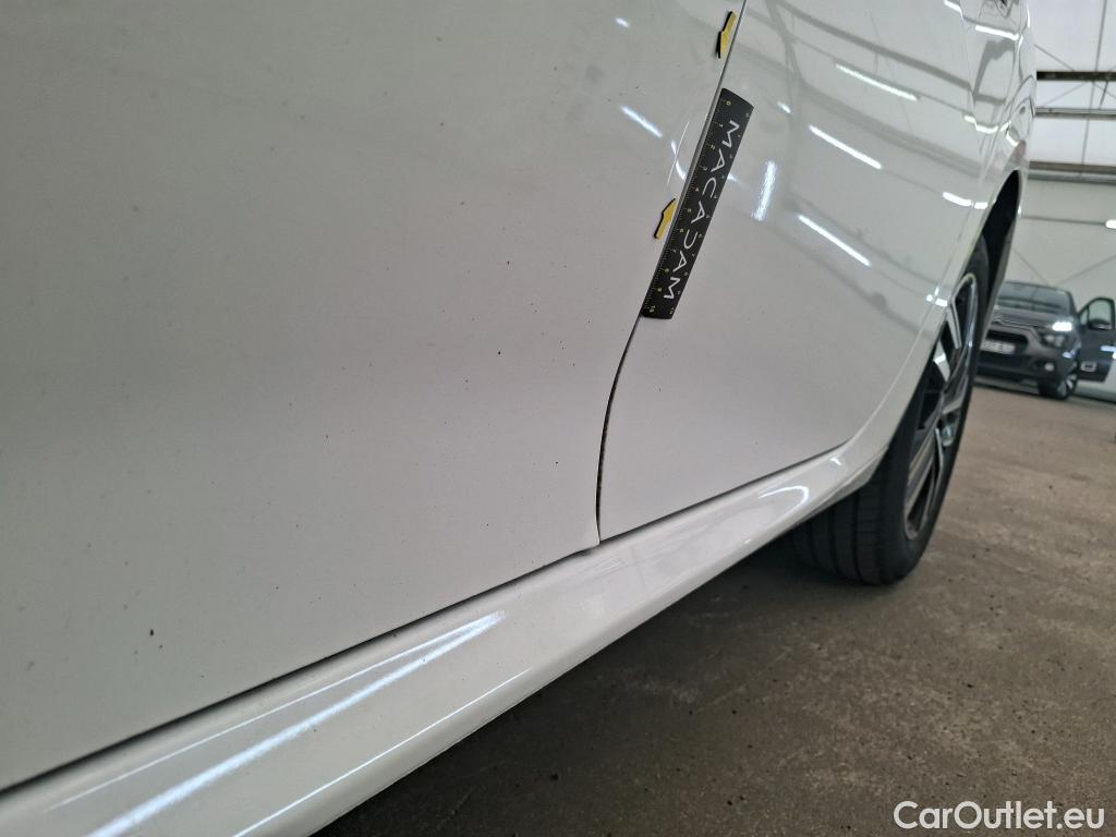  Peugeot  208  Style 1.2 PureTech 75CV BVM5 E6d #2