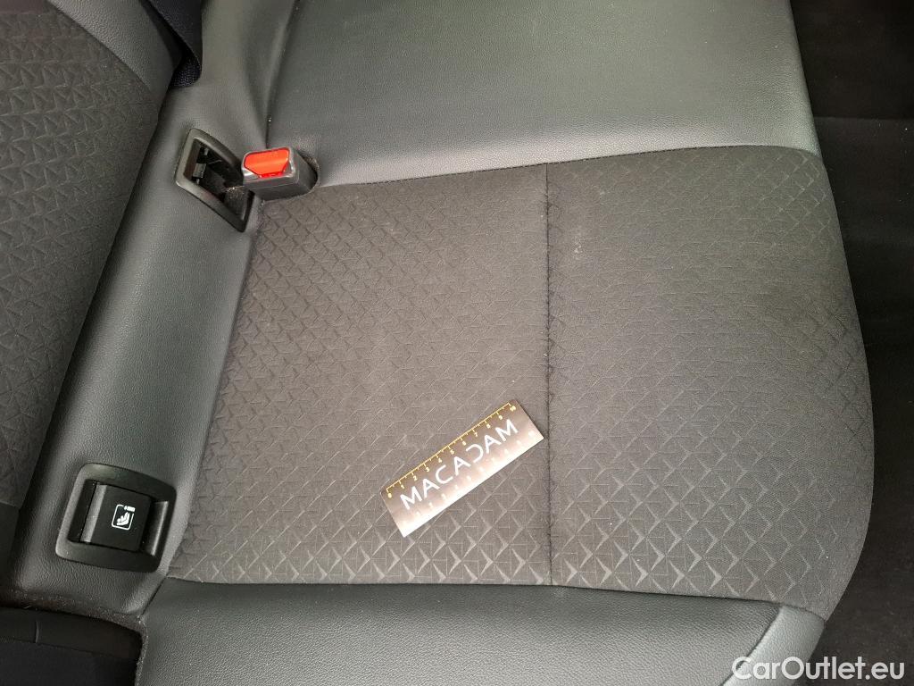  Nissan  Juke NISSAN  2019 5P Crossover Hybrid 143 Business+ #17