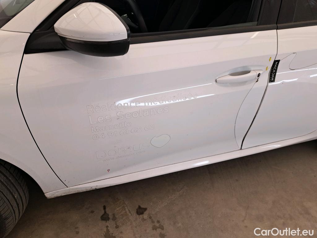  Peugeot  208  Allure Business 1.2 PureTech 100CV BVM6 E6d #44