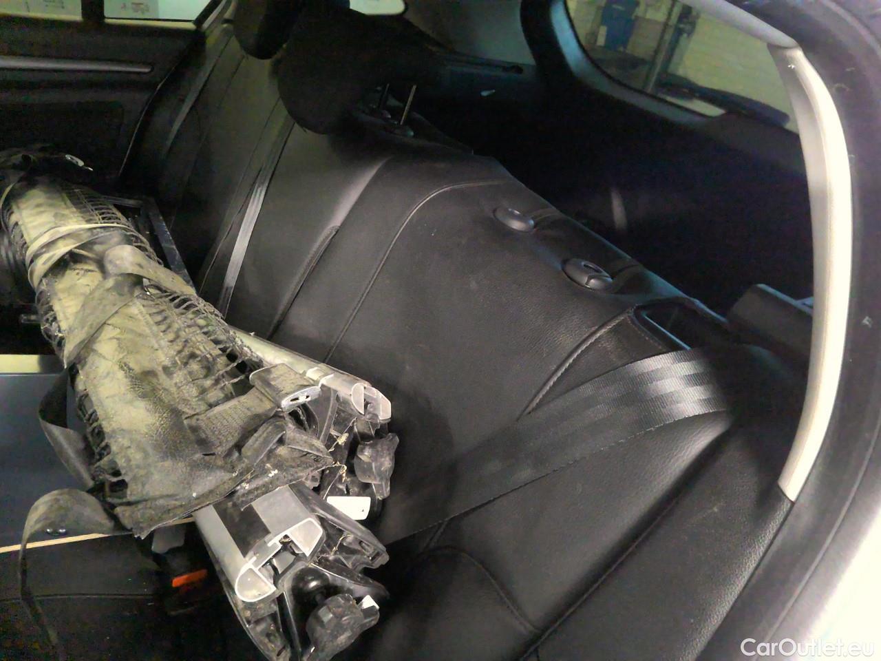  Renault  Megane M�gane ST dCi 115 Blue Zen Aut #18