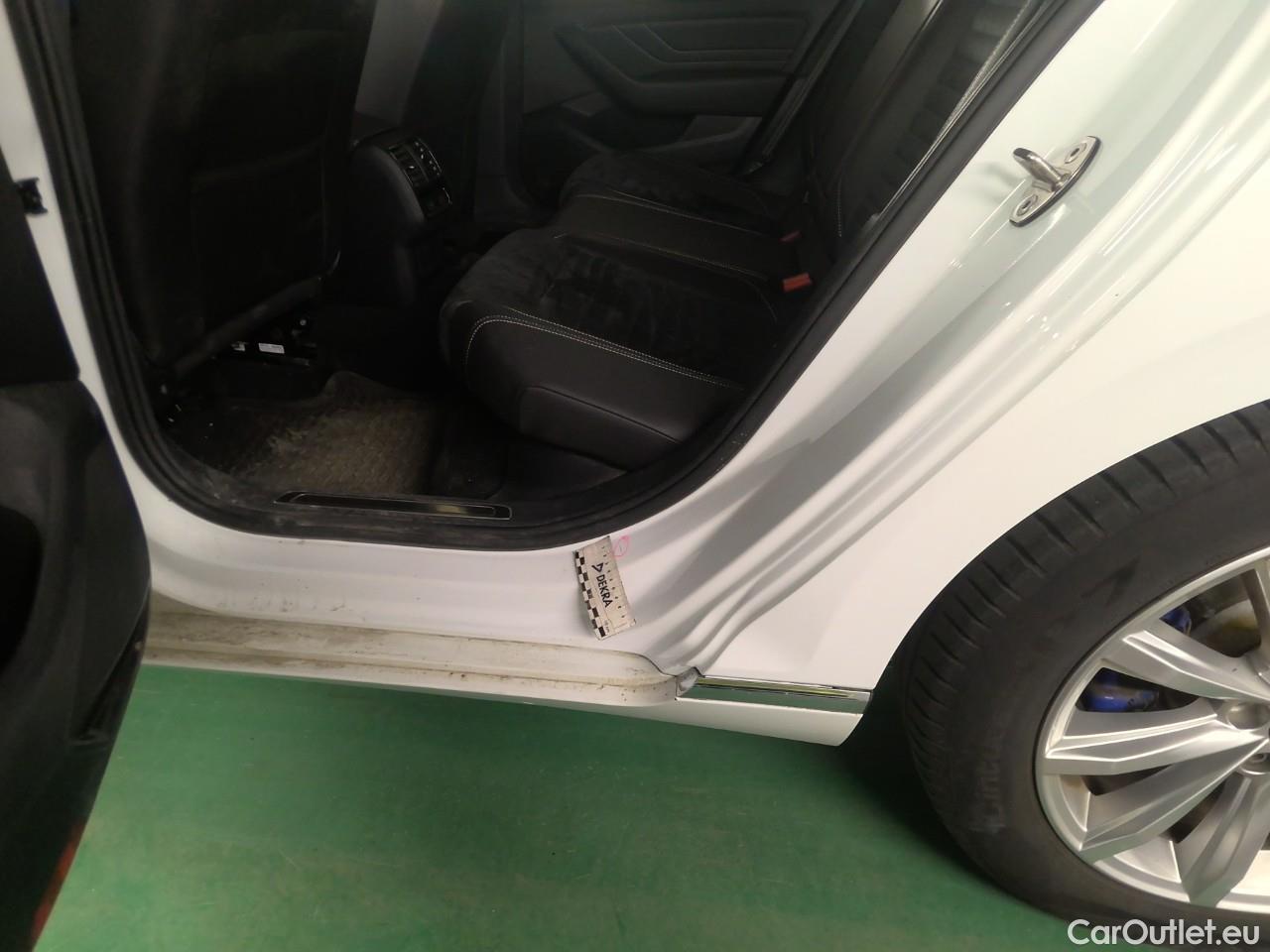  Volkswagen  Passat  Sp.Combi GTE #23