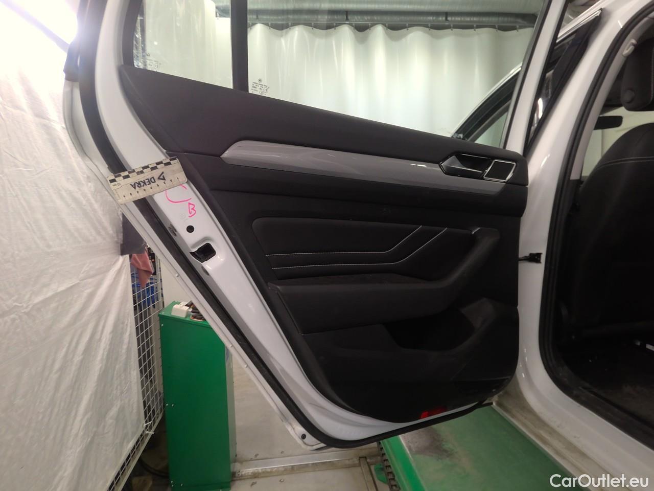  Volkswagen  Passat  Sp.Combi GTE #26