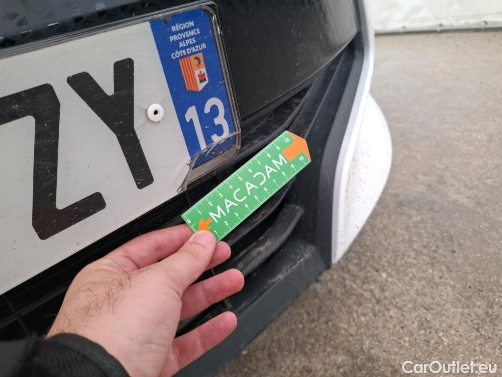  Toyota  Yaris TOYOTA  Hybride / 2019 / 5P / Berline Hybride 116h France Business Stage Acad #28