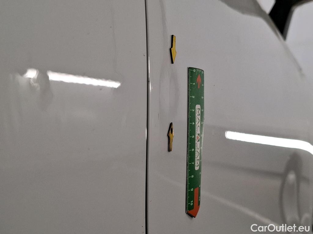  Renault  Clio  V Business 1.6 E-TECH Hybrid 140CV BVA6 E6d #36