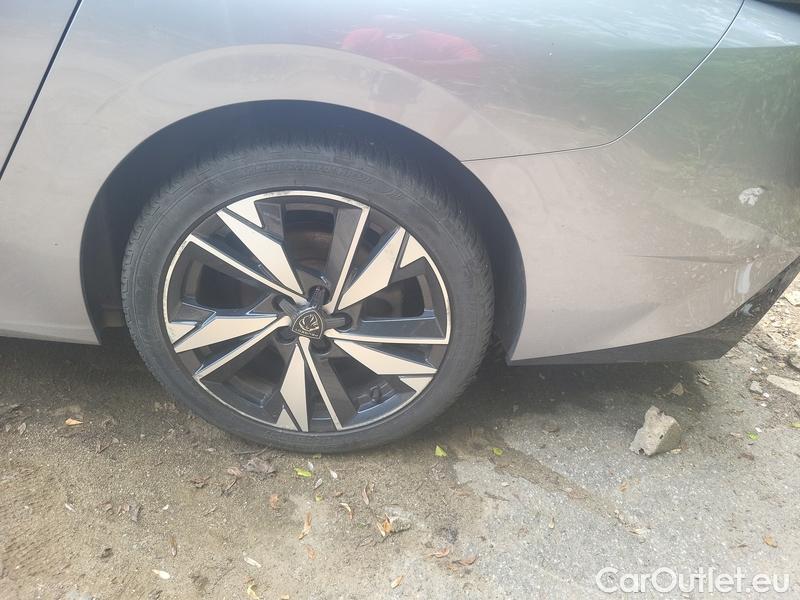  Peugeot  308   (P5) (2021)  SW 1.2PT 130 Allure AT #4