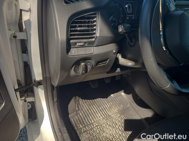  Skoda  Fabia  Combi (2015) Com.1.0TSI 70 Ambition 5d #11