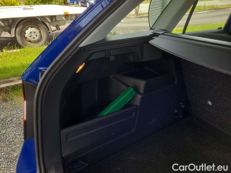  Skoda  Fabia  Combi (2015)  Com.1.0TSI 70 Ambition #17