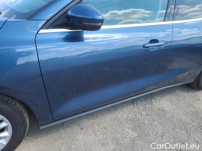  Ford  Focus   Turnier (CGE)(2018->) Foc.Kom.1.5EBl.120 Titanium #5