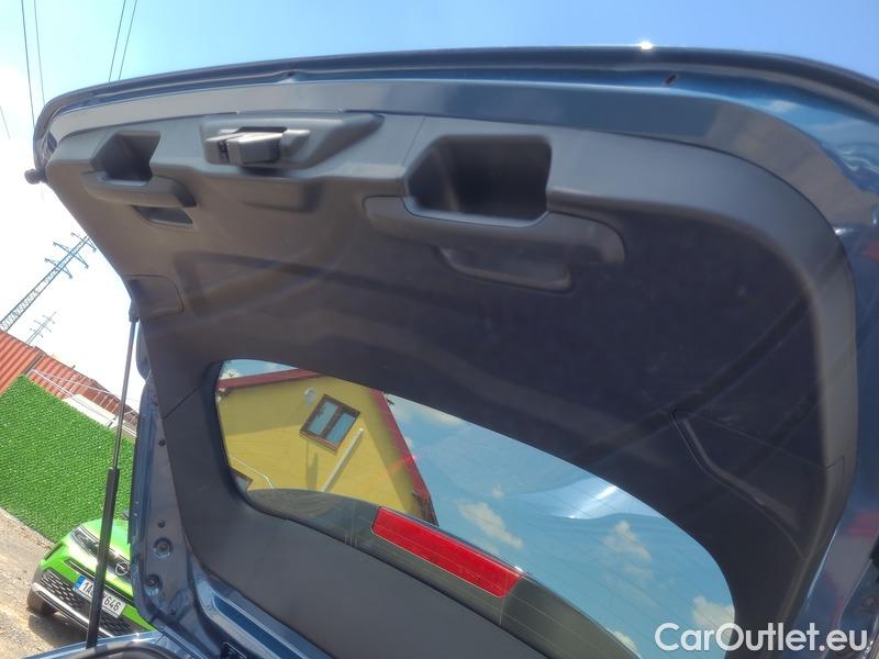  Ford  Focus   Turnier (CGE)(2018->) Foc.Kom.1.5EBl.120 Titanium #19