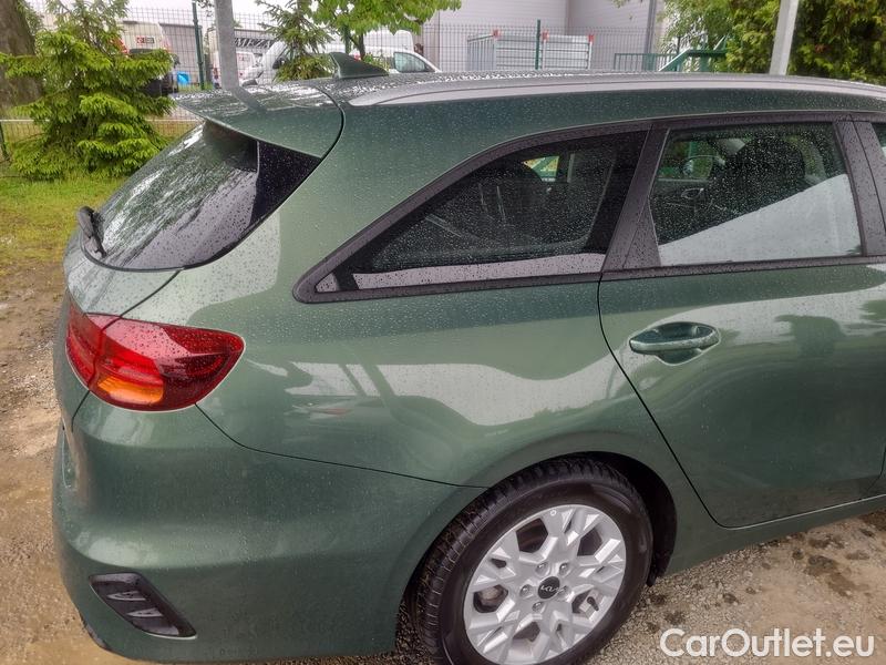  KIA  Cee'd Ceed  (CD) (2018->) Ceed SW 1.5 T-GDI 118 Spin 5d #11